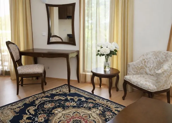 Luxury In Sunny With Pool, 5 Mins Walk To サニービーチ