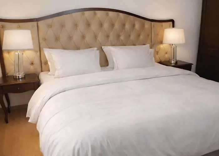 Appartement Luxury In Sunny With Pool, 5 Mins Walk To