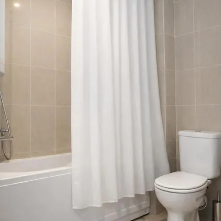 Luxury In Sunny With Pool, 5 Mins Walk To Slantchev Briag